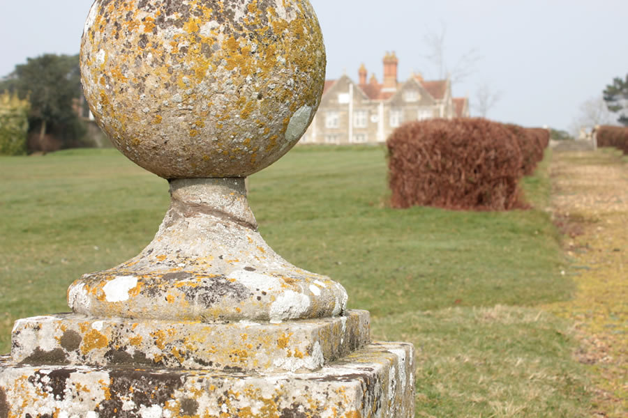 Victorian garden stature