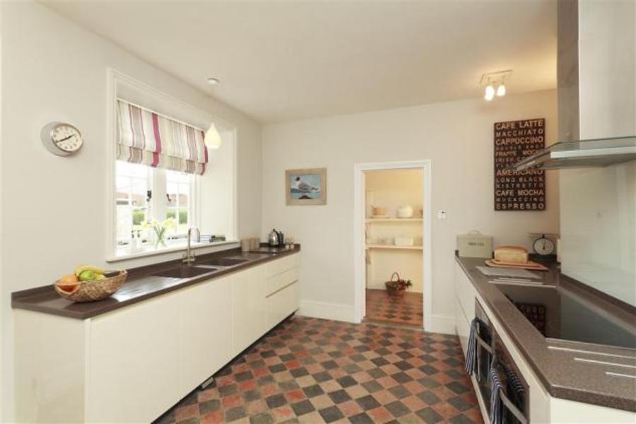 Barton Farm House Kitchen