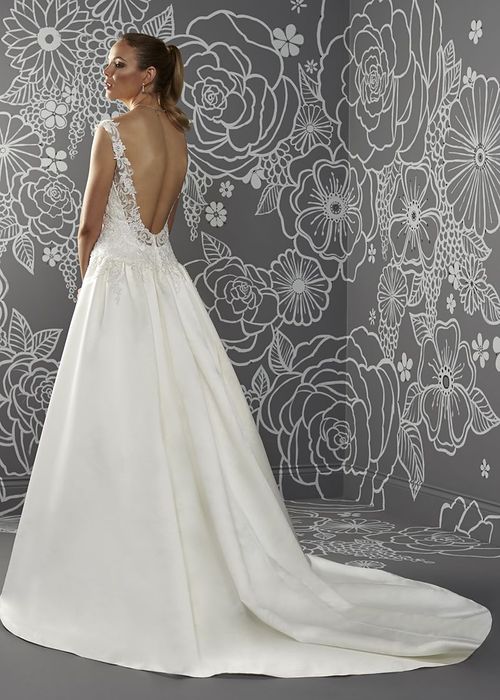 2017_romantica_octavia-002.jpg 2017_romantica_octavia-002.jpg