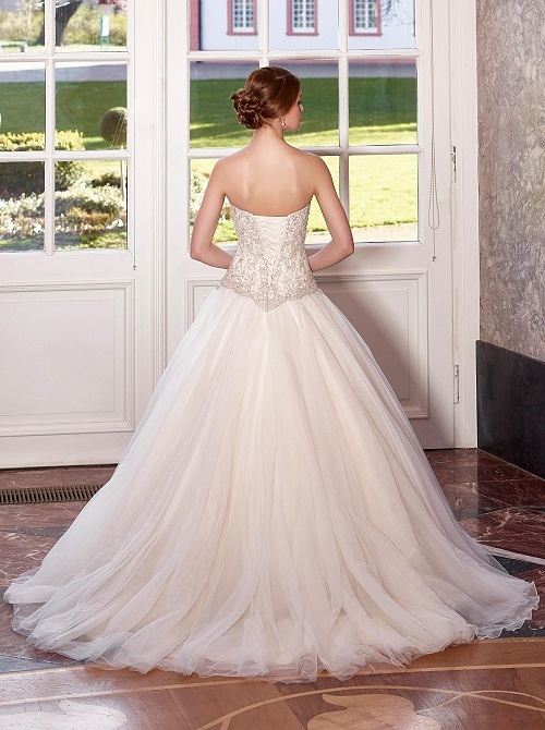 Dinah 5101 back.jpg Dinah 5101 back.jpg