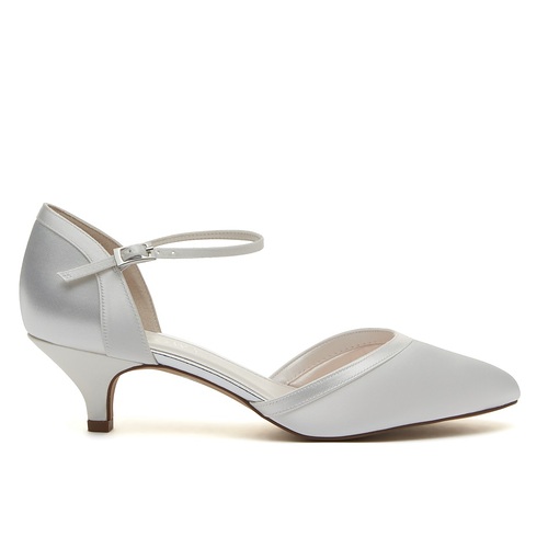 Brianna_Ivory Satin_Side.jpg Brianna_Ivory Satin_Side.jpg