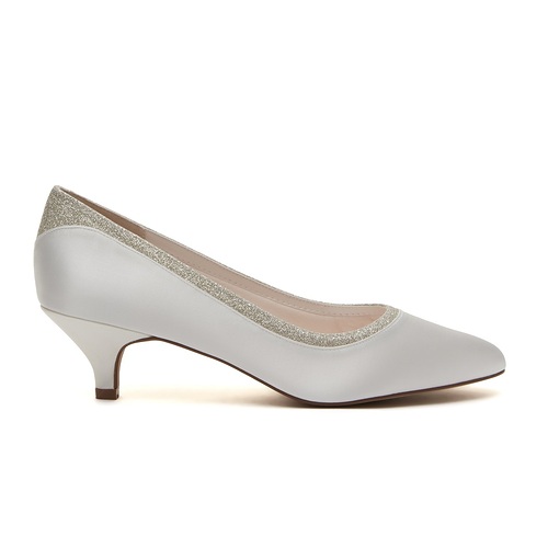 Bobbie_Ivory Satin & Silver Fine Shimmer_Side.jpg Bobbie_Ivory Satin & Silver Fine Shimmer_Side.jpg